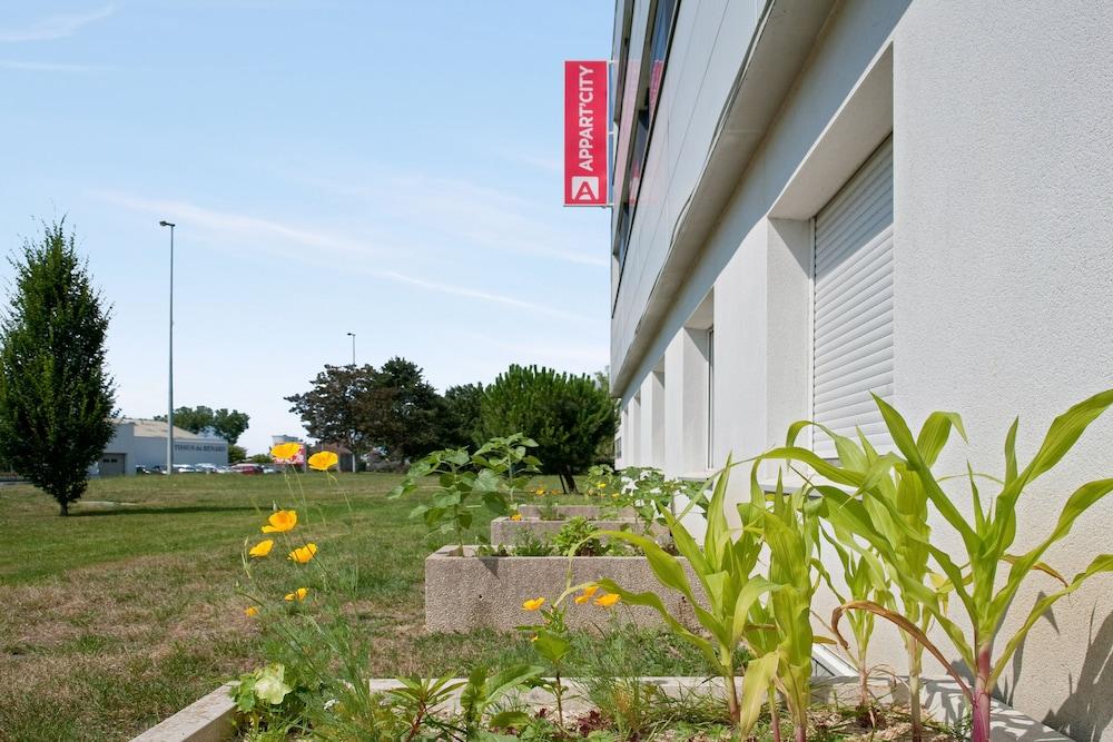 Appart'City Classic La Roche Sur Yon Centre Exterior foto